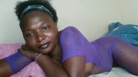 petite_shan online show from 02.04.26