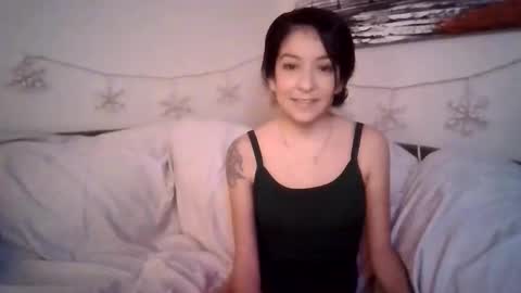 petite treat  online show from 12.20.25