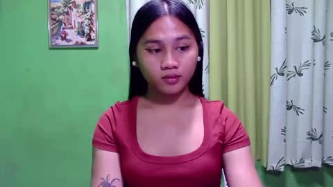 Snapshot of petite_trish chatting on 01.15.25 trish online show from 01.15.25