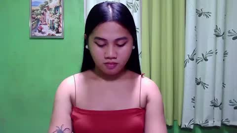 Snapshot of petite_trish chatting on 01.16.25 trish online show from 01.16.25