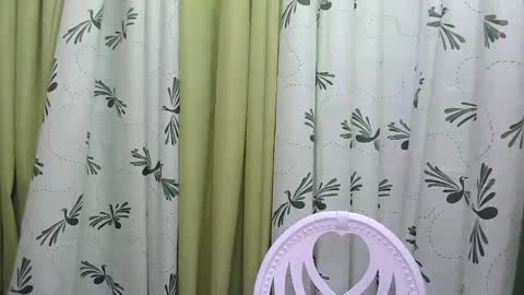 Snapshot of petite_trish chatting on 02.03.25 trish online show from 02.03.25