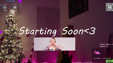 Snapshot of petitebrat chatting on 12.11.24 PiperAvery online show from 12.11.24
