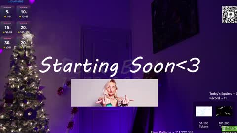 Snapshot of petitebrat chatting on 12.13.24 PiperAvery online show from 12.13.24