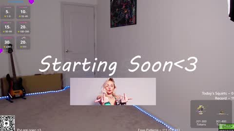 Snapshot of petitebrat chatting on 01.08.25 PiperAvery online show from 01.08.25