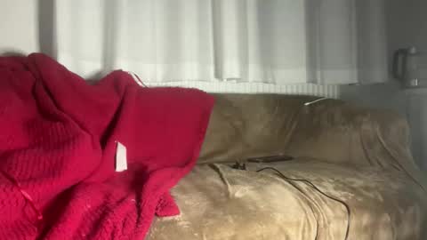 Snapshot of petitecurves279659 chatting on 02.18.26 PetiteCurves online show from 02.18.26