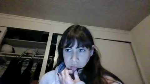 Snapshot of petitedoll30 chatting on 12.27.24 Petitedoll30 online show from 12.27.24