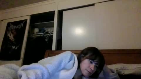 Snapshot of petitedoll30 chatting on 12.31.24 Petitedoll30 online show from 12.31.24
