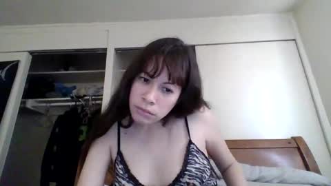 Snapshot of petitedoll30 chatting on 02.20.25 Petitedoll30 online show from 02.20.25