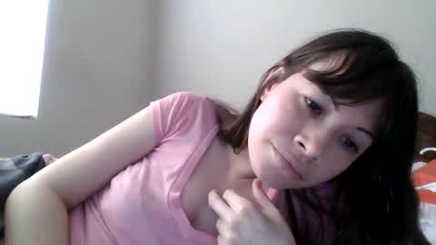 Snapshot of petitedoll30 chatting on 10.09.25 Petitedoll30 online show from 10.09.25