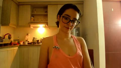 Lunna online show from 04.10.26