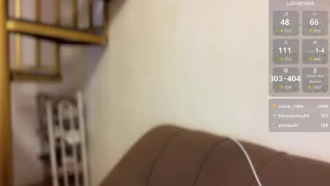 Snapshot of petitegirlx69 chatting on 12.14.25 miss lisa online show from 12.14.25