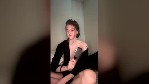 I am very new and dont know what im doing lol online show from 04.04.26