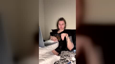 I am very new and dont know what im doing lol online show from 04.15.26