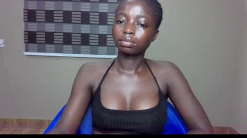 Snapshot of petitexxebony chatting on 06.06.26 petitexxebony online show from 06.06.26