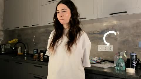 Emma online show from 12.25.24