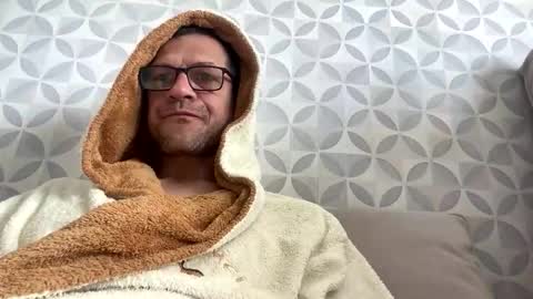 Snapshot of petrovichxxx81 chatting on 05.22.26 petrovichxxx81 online show from 05.22.26