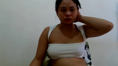 Snapshot of petty_yumii chatting on 06.17.26 petty_yumii online show from 06.17.26