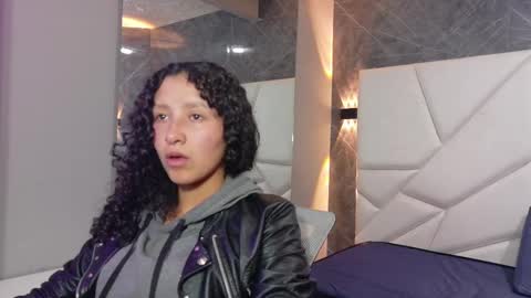 Moon  online show from 11.23.25