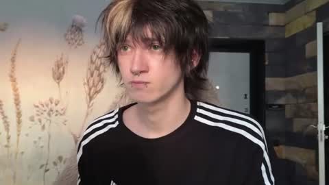 Snapshot of pexxide chatting on 07.11.26 soren online show from 07.11.26
