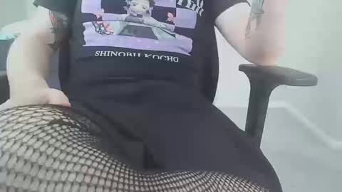 Mia online show from 10.15.25