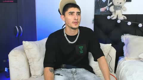 Snapshot of philiprich chatting on 01.10.25 philiprich online show from 01.10.25