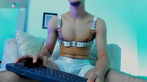 Snapshot of philiprich chatting on 01.13.25 philiprich online show from 01.13.25