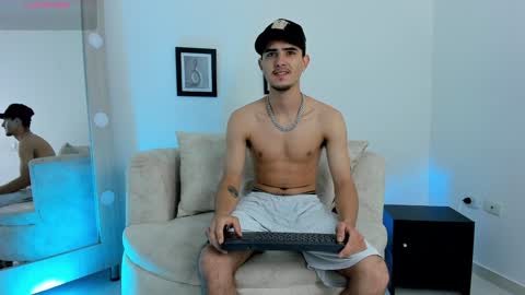 Snapshot of philiprich chatting on 01.16.25 philiprich online show from 01.16.25