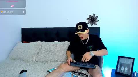 Snapshot of philiprich chatting on 02.10.25 philiprich online show from 02.10.25
