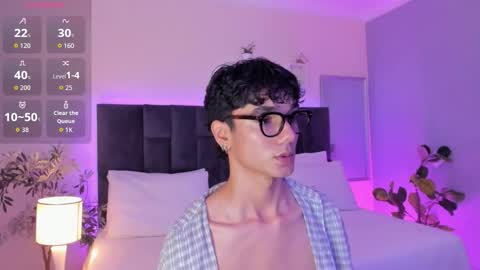 Phillip online show from 11.21.25