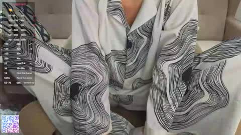 Emilia online show from 10.14.25
