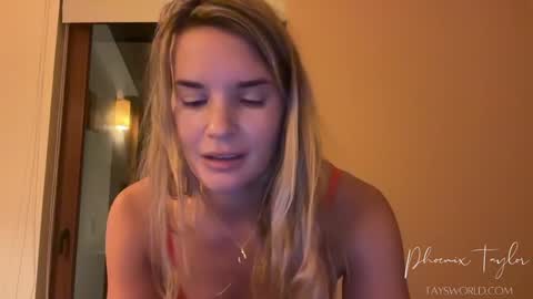 PHOENIX TAYLOR online show from 10.08.25