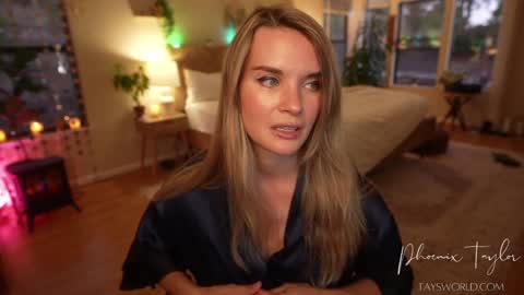 PHOENIX TAYLOR online show from 10.21.25