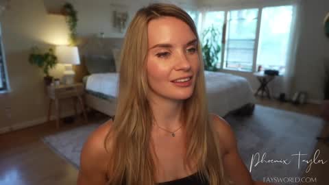 PHOENIX TAYLOR online show from 10.28.25