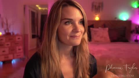 PHOENIX TAYLOR online show from 11.21.25