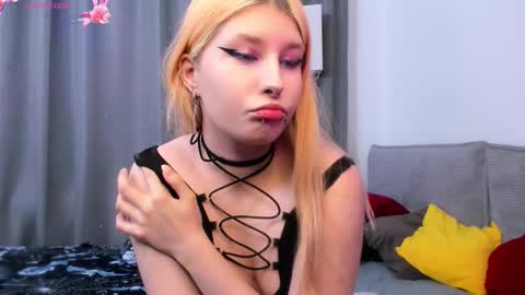 Phoenixvale Pls follow me online show from 11.30.25