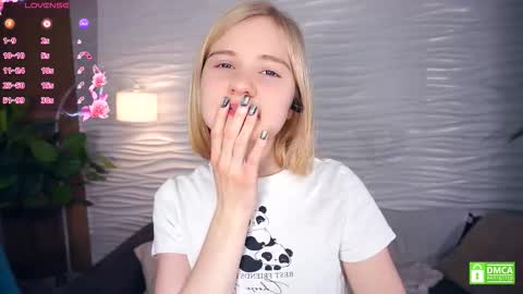 Hann G. Jones online show from 11.29.25