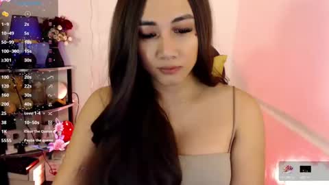 Pia online show from 02.24.25