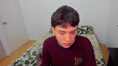 picaszomilos350 online show from 03.17.26