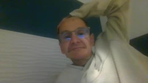 pichoun71 online show from 01.06.25