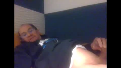 pichoun71 online show from 02.24.25