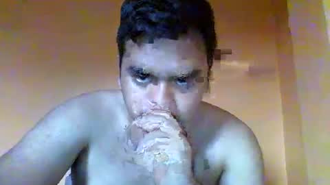 Snapshot of pichulonrenzo chatting on 01.28.25 PICHULAMOJADA online show from 01.28.25
