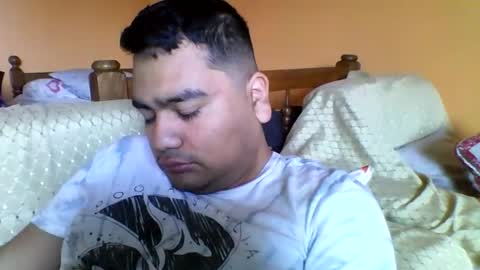 Snapshot of pichulonrenzo chatting on 10.12.25 PICHULAMOJADA online show from 10.12.25