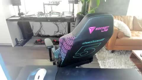 Snapshot of pierrefitch chatting on 03.05.25 Pierre Fitch online show from 03.05.25