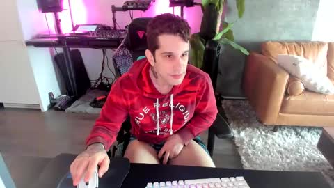 Snapshot of pierrefitch chatting on 03.06.25 Pierre Fitch online show from 03.06.25