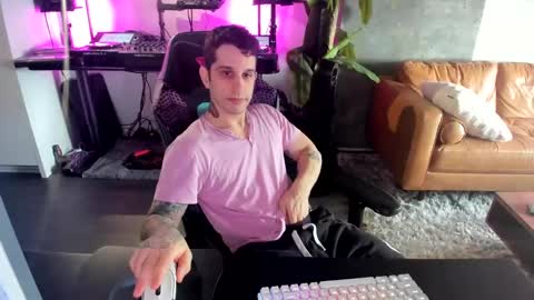 Snapshot of pierrefitch chatting on 03.06.25 Pierre Fitch online show from 03.06.25