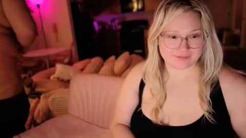 Snapshot of piggyrose chatting on 02.07.26 Piggy Rose online show from 02.07.26