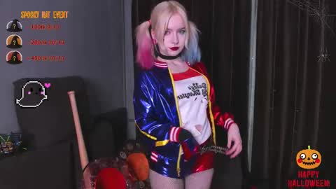 piginnya online show from 10.31.25