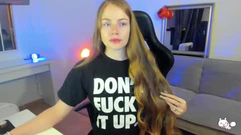 PiinkPandora online show from 10.22.25