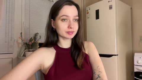 Snapshot of pileacadieri__ chatting on 11.24.25 Trisha online show from 11.24.25