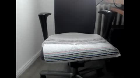 Snapshot of pimmel10 chatting on 02.25.25 pimmel10 online show from 02.25.25